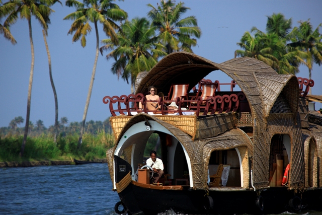 Things That Make Honeymoon Packages In Kerala So Special