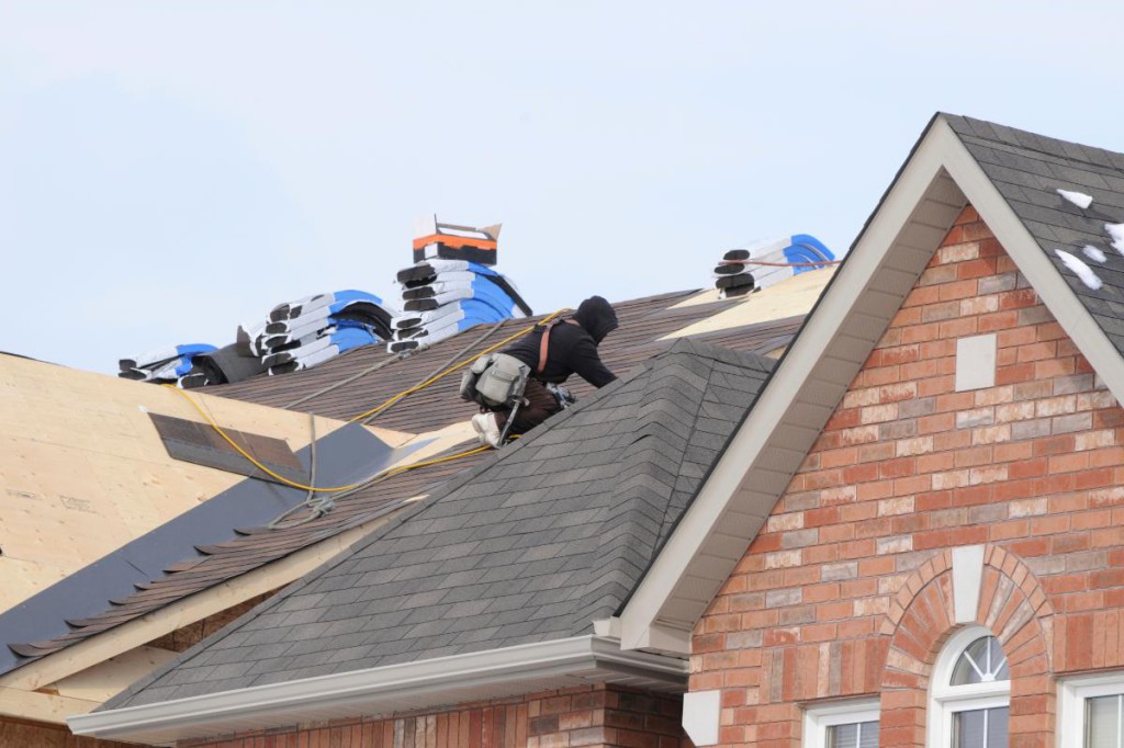 Look For A Chicago IL Roofing Company For A Perfect Roof Installation