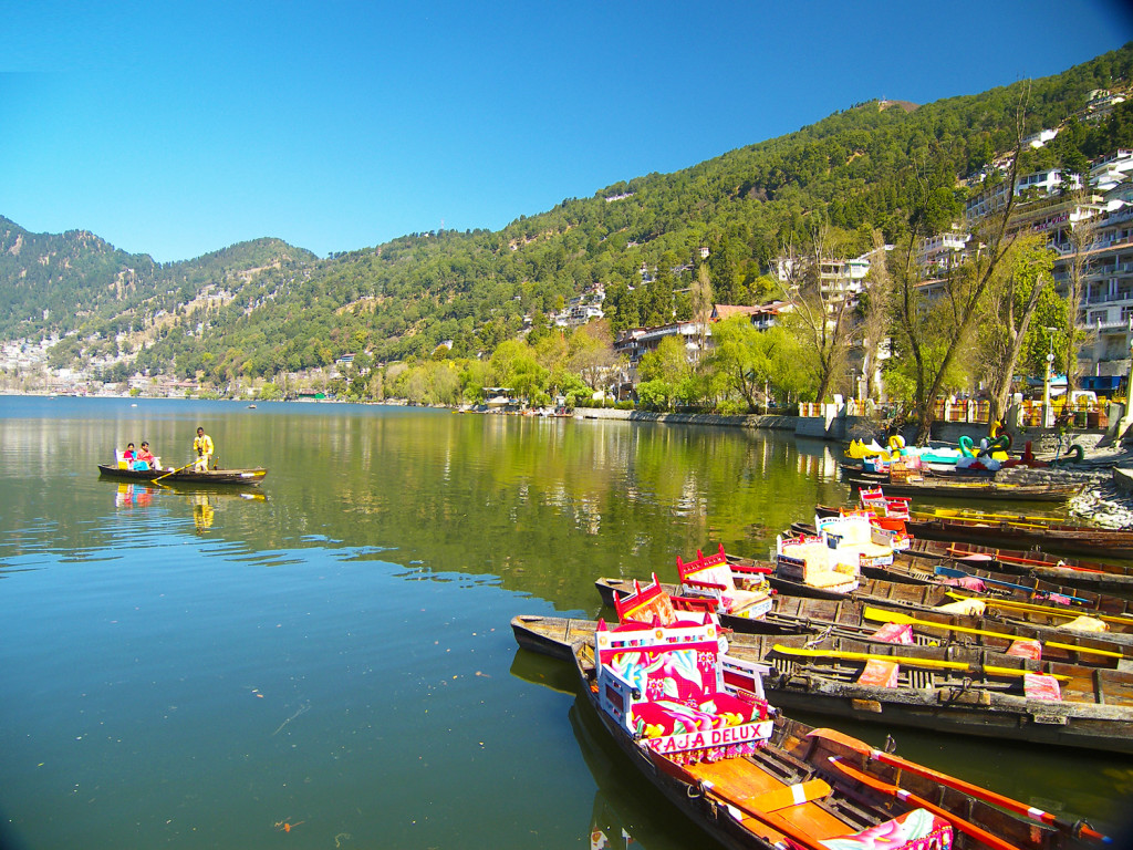 Nainital - City Of Lakes Ruled by The Mountains and Breathtaking Landscapes