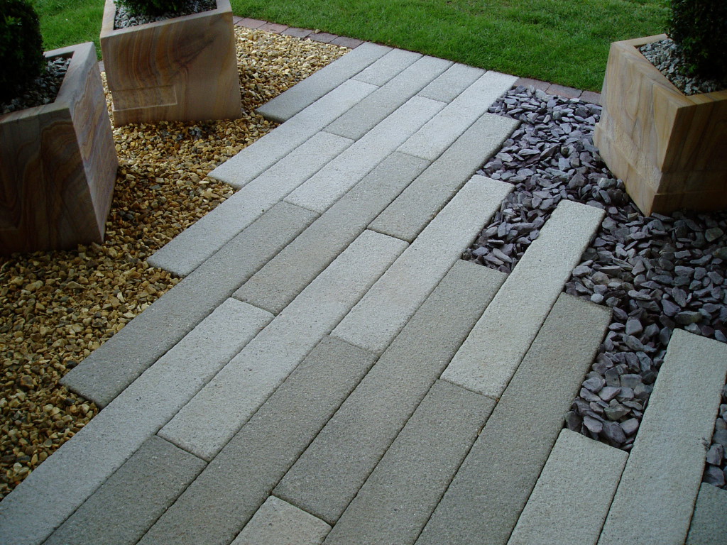 How To Choose Your Partner Among The Paving Stone Suppliers?