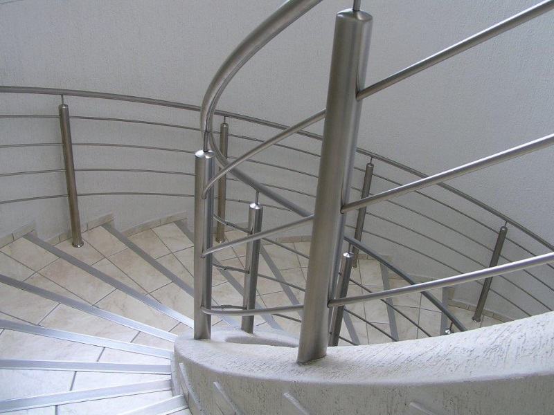 Why Should You Install Stainless Steel Balustrades In Your Home Or Office