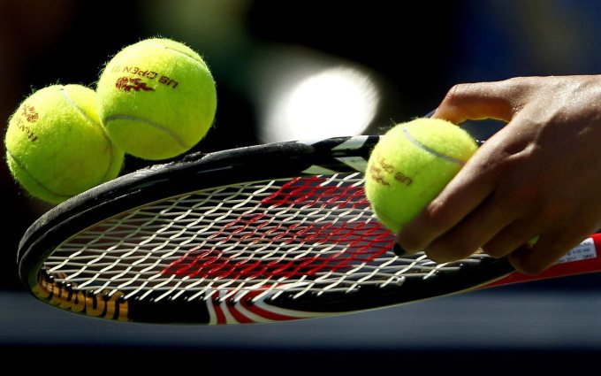 How To Buy Tennis Racuqets Online Easily